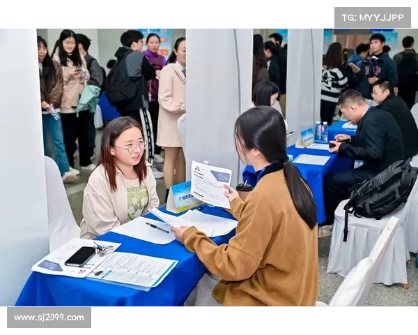 尹诚彬:从青年才俊到行业领军人物的成长历程与未来展望 尹诚彬:从青年才俊到行业领军人物的成长历程与未来展望